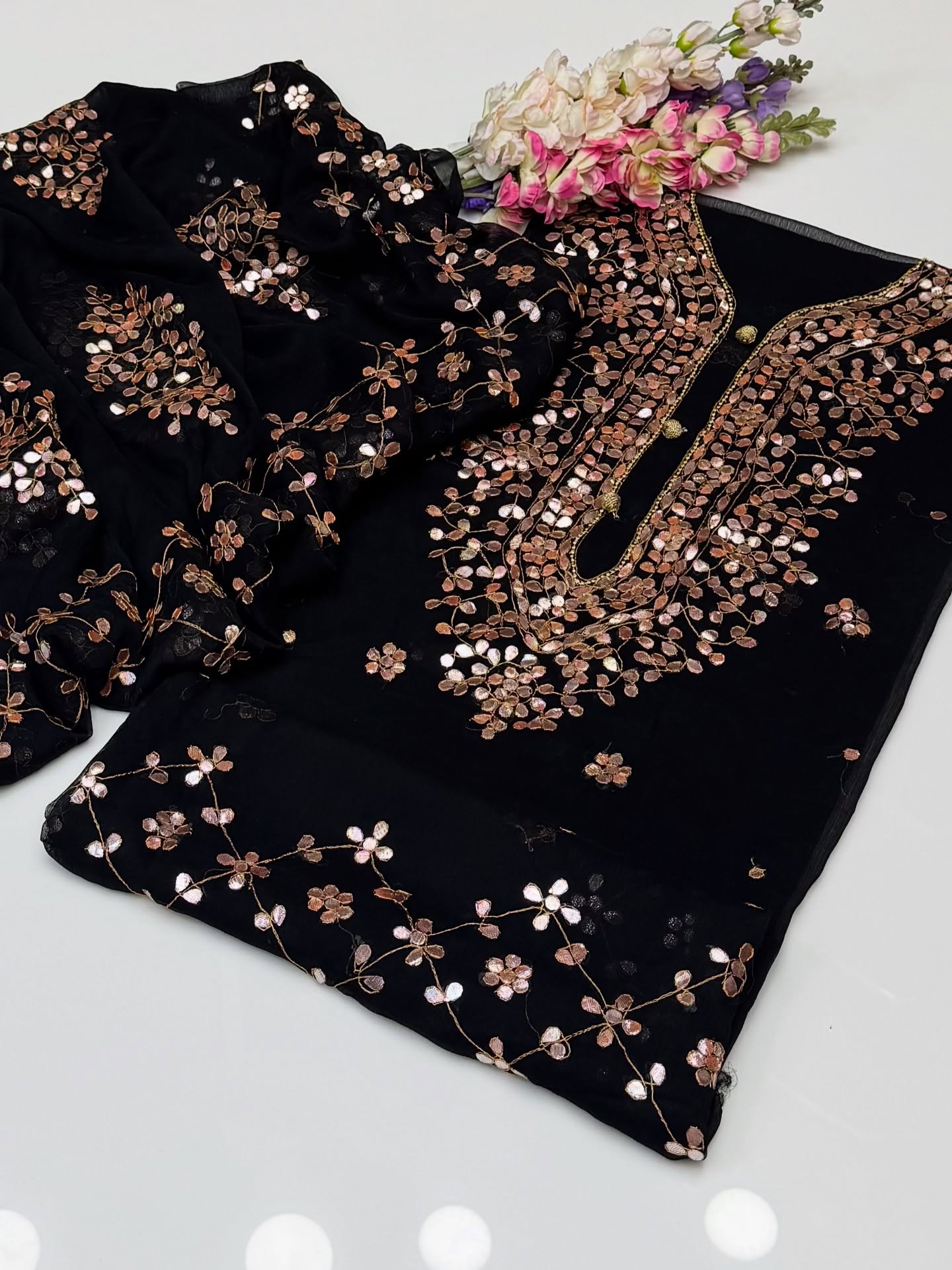 570541767_18062454755437314_2742102545280842777_n Pure Bhamber Chiffon Pasting Gotta Gala Border - Image 1