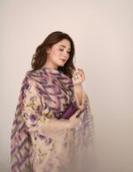 - Premium quality *SELF* swiss  jacquard lawn fabric digital printed shirt Premium quality *SELf* Swiss  *JACQUARD* lawn fabric digital printed trouser chiffon digital printed dupatta 3pc unstitched suit 👗 - Image 7