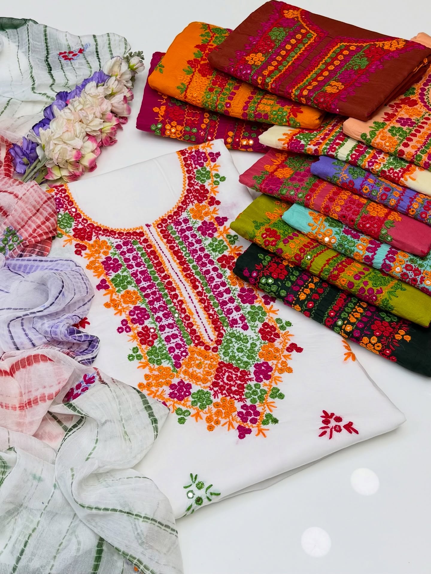 616007823_18069625100437314_4180451588556624604_n #Lawn Collectionđź‘— - Image 1